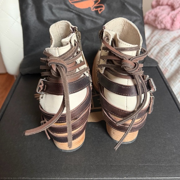 Freebird Ivory and Dark Brown Heeled Boots - Picture 3 of 7